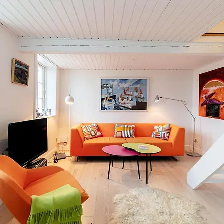 Cozy In With House Sea View